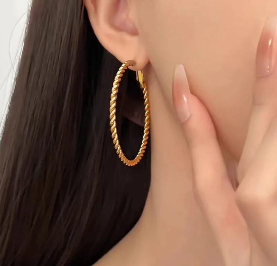 Bianca Twine Gold Legacy Earring
